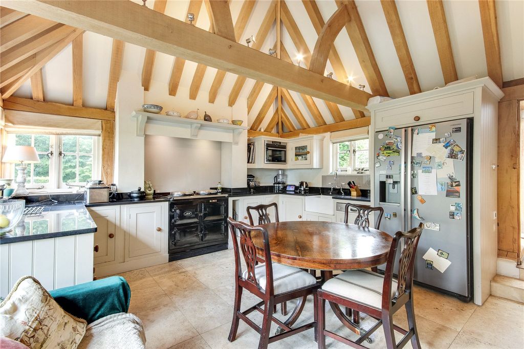 Property photo 3 of 27 Kitchen/Breakfast Rm