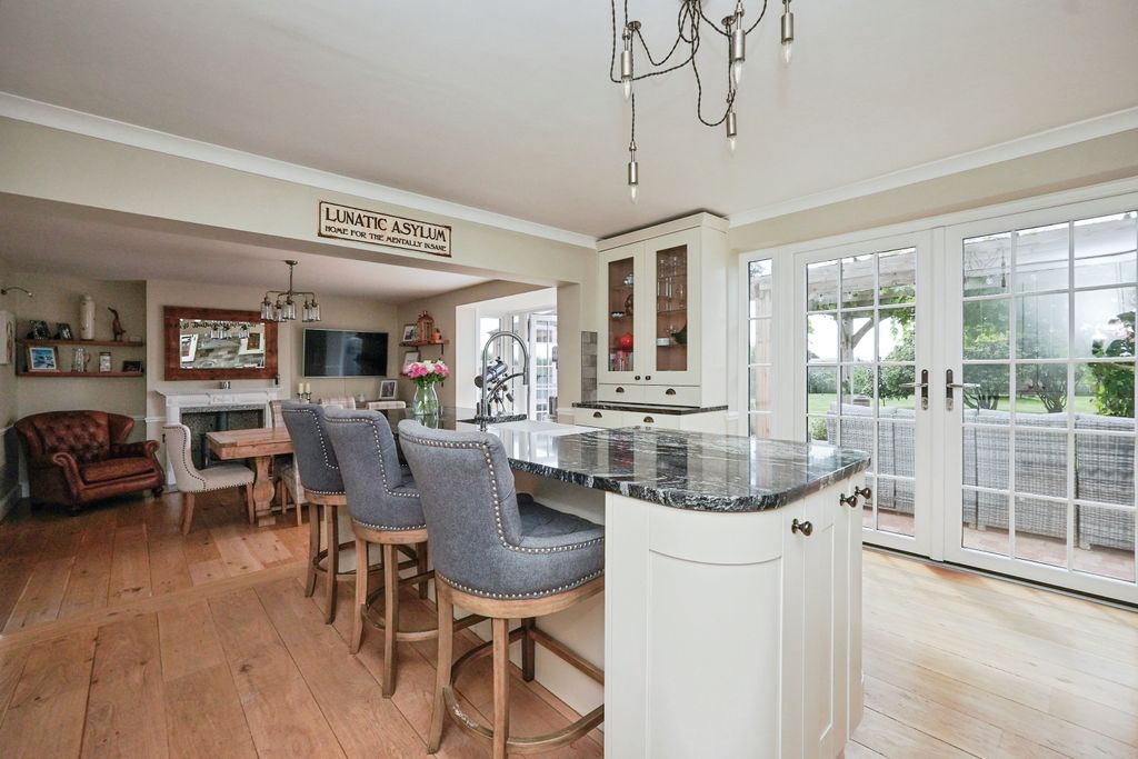 Property photo 2 of 25 Kitchen-Diner