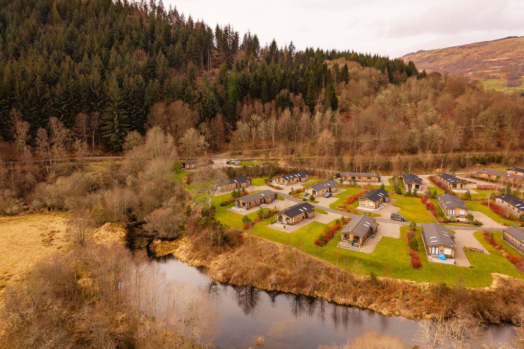 Additional image 39 of 3 bed chalet for sale28 Balloch Park, Aberfeldy PH15