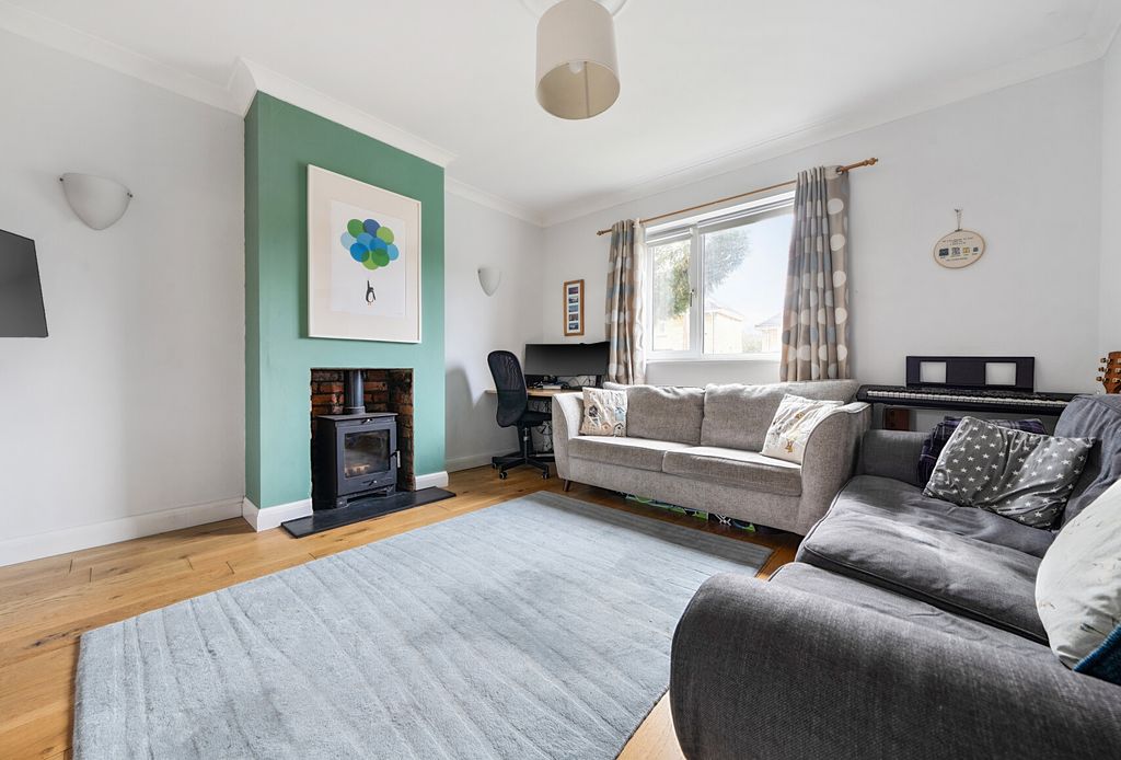 Property photo 2 of 14 Sitting Room