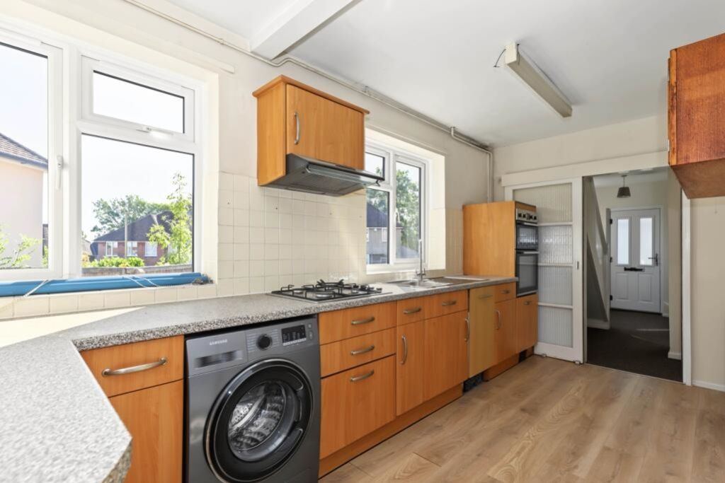 Property photo 1 of 11 34B109E82Bd6d14268Fd86939B1A715F