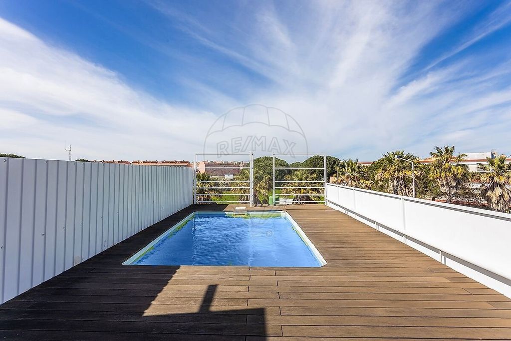 Property photo 1 of 44