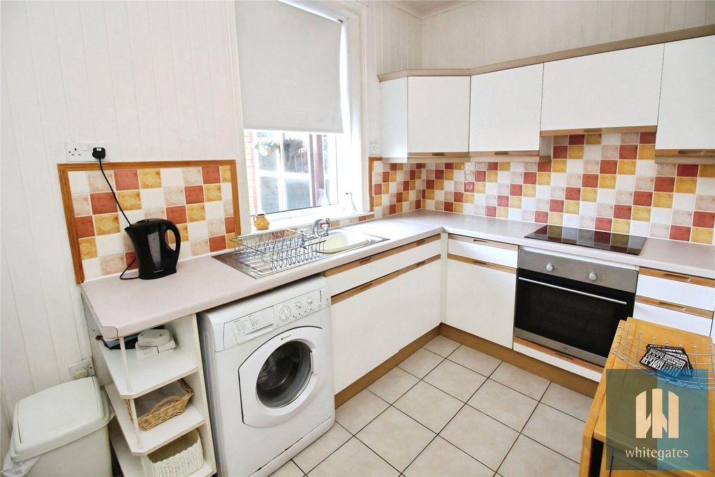 Property photo 2 of 10 Picture No. 15