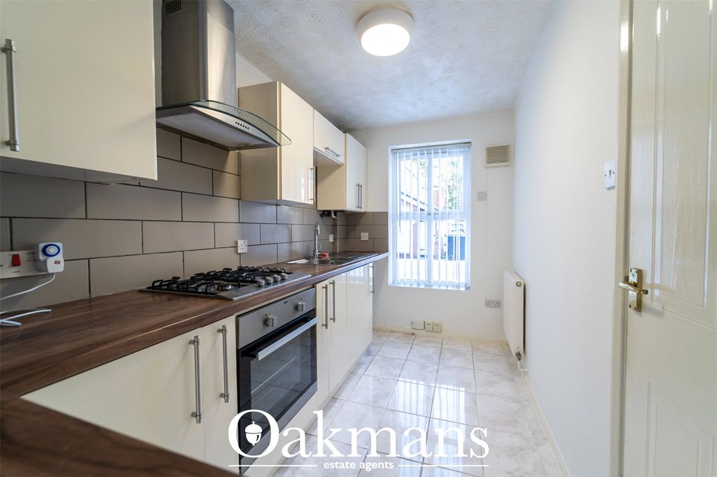 Property photo 2 of 23 Picture No. 15