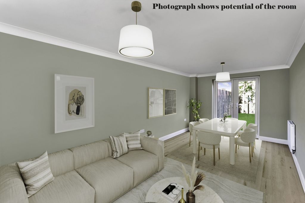 Property photo 1 of 16 Estate Agent Ewemove Scunthorpe - Living Room Edit