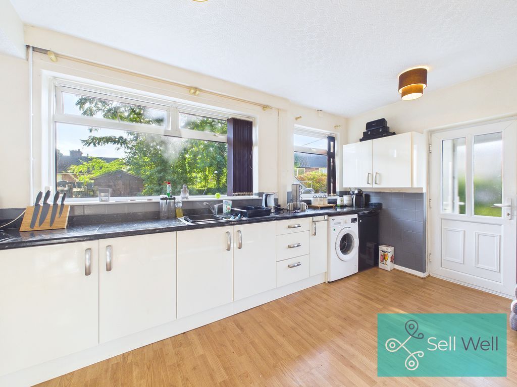 Property photo 2 of 16 Kitchen/Diner