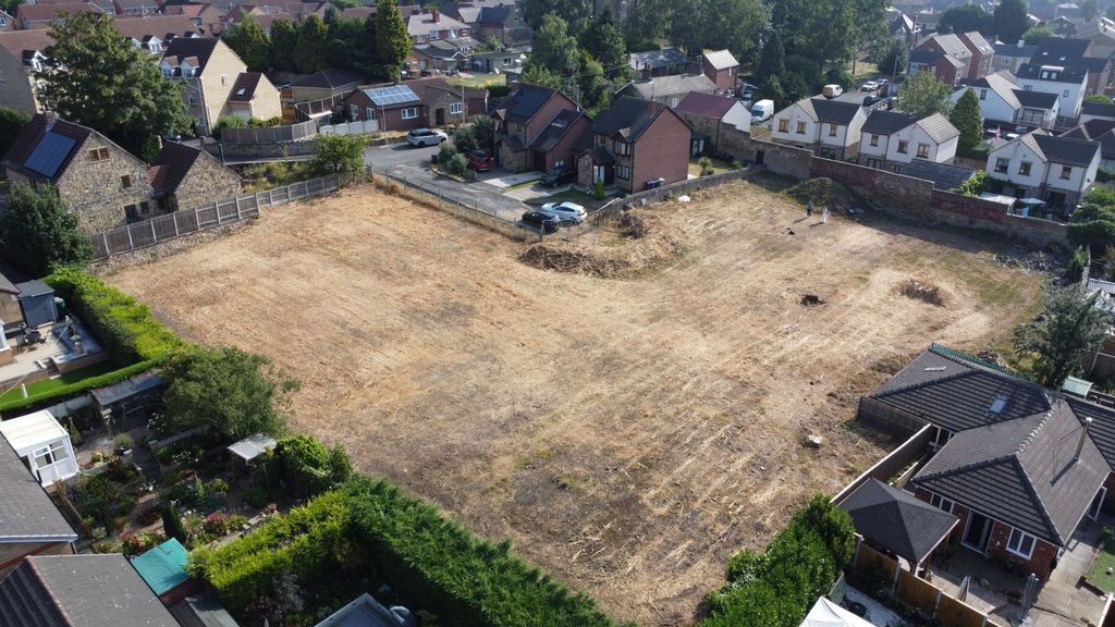 Property photo 2 of 6