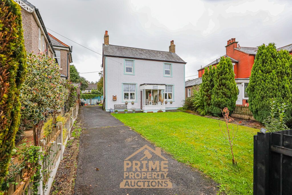 Property photo 1 of 32
