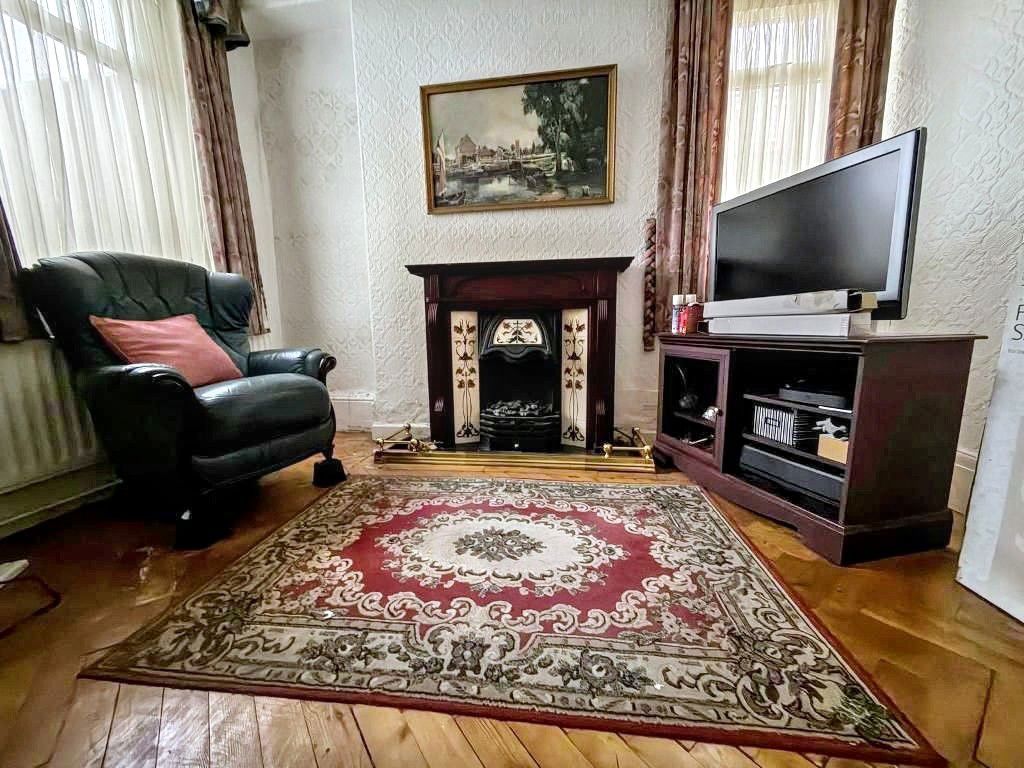 Property photo 3 of 13