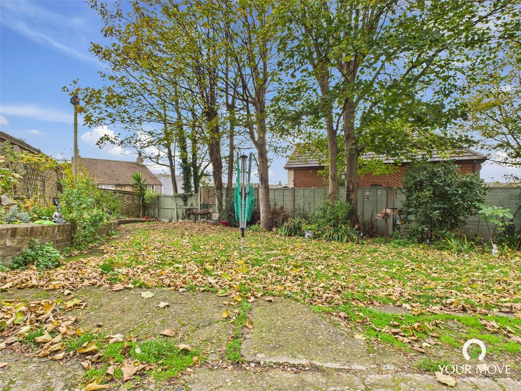 Property photo 3 of 12 Picture No. 11