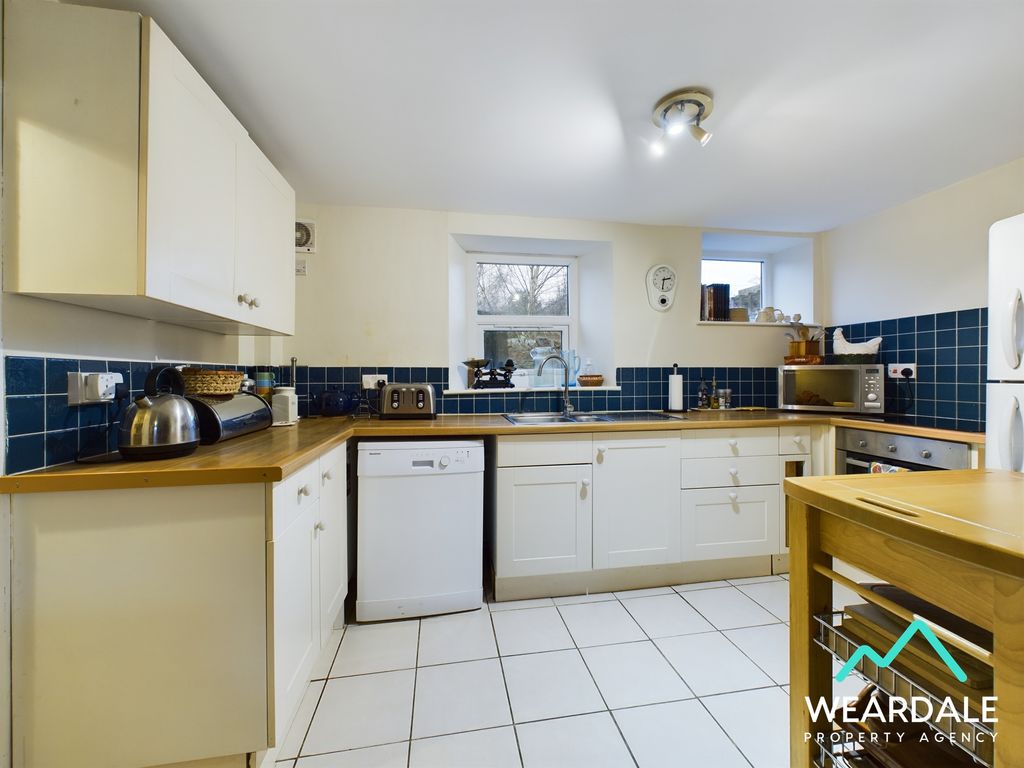 Property photo 3 of 35