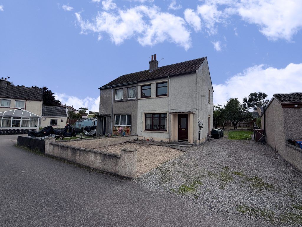 Property photo 2 of 10
