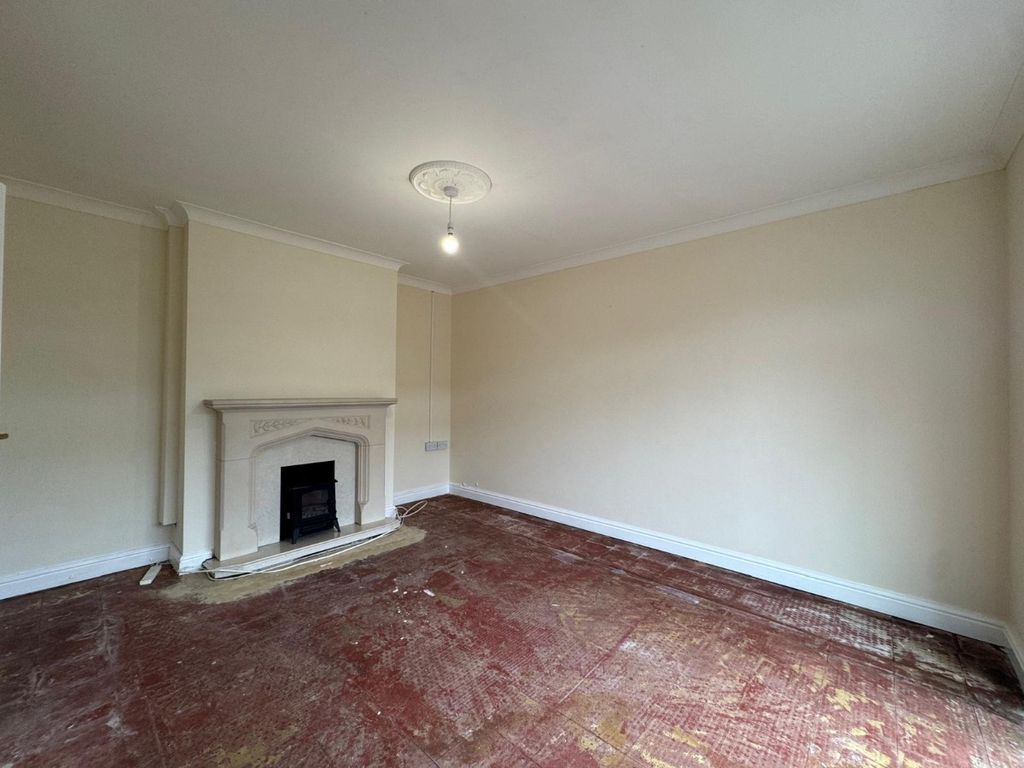 Property photo 3 of 24