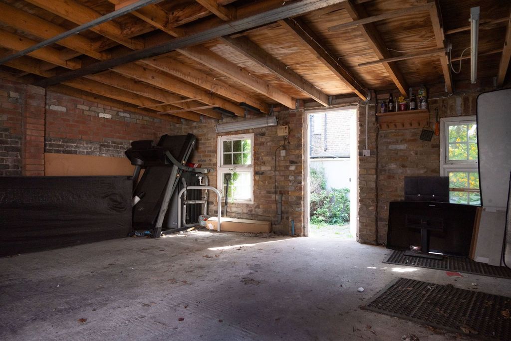 Additional image 20 of 9 bed terraced house for saleNelson Crescent, Ramsgate CT11
