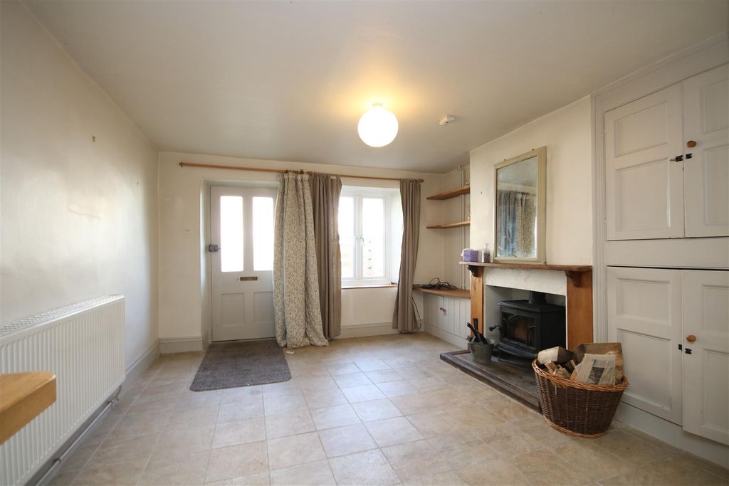 Property photo 3 of 6 Img_5945.Jpg