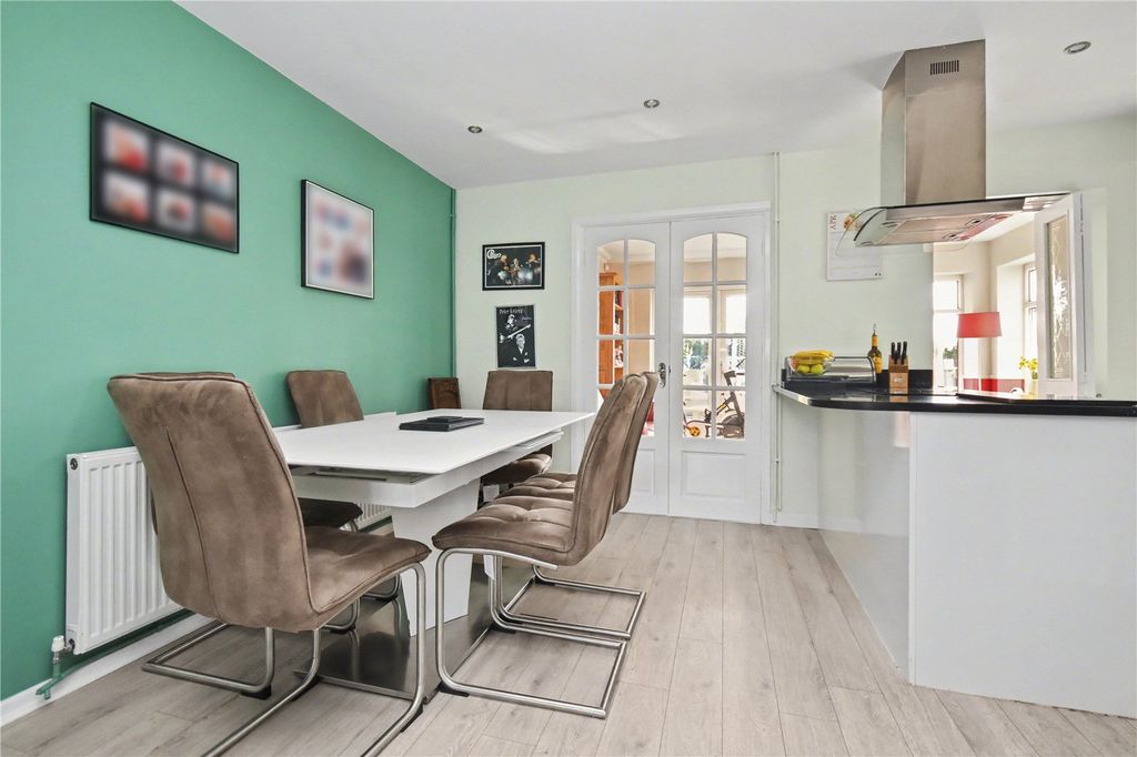 Property photo 3 of 24 Picture No. 27