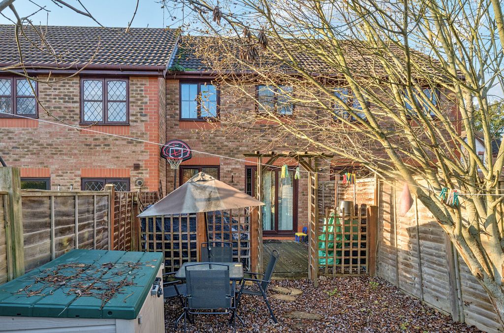 Property photo 2 of 13 1383651-2-692578B...