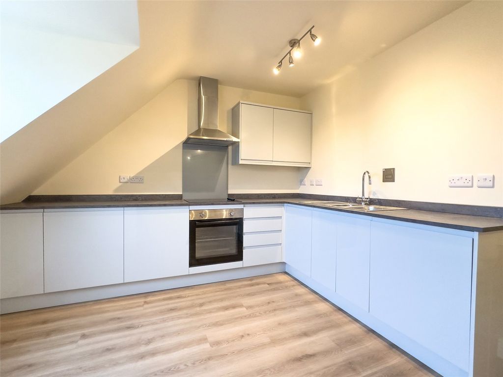 Property photo 3 of 15 Kitchen