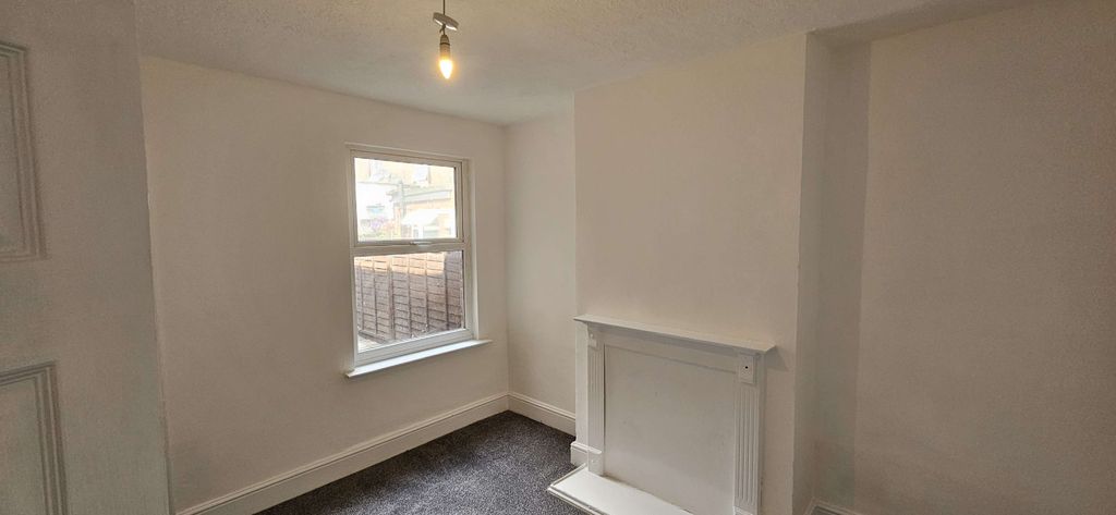 Property photo 3 of 15 Gallery