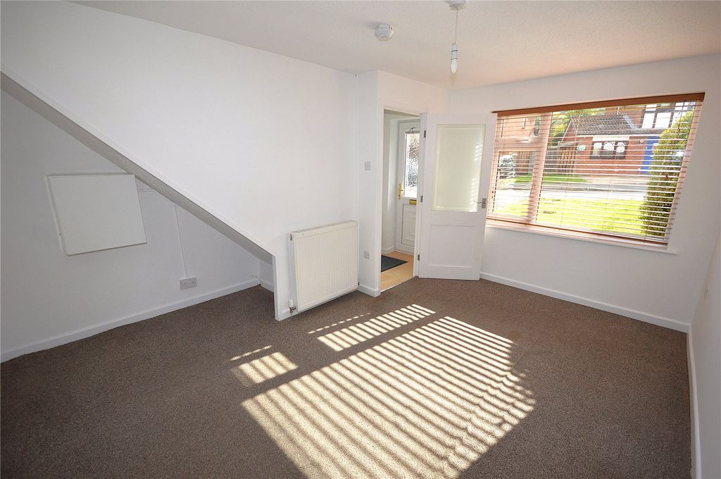 Property photo 2 of 19 Picture No. 08