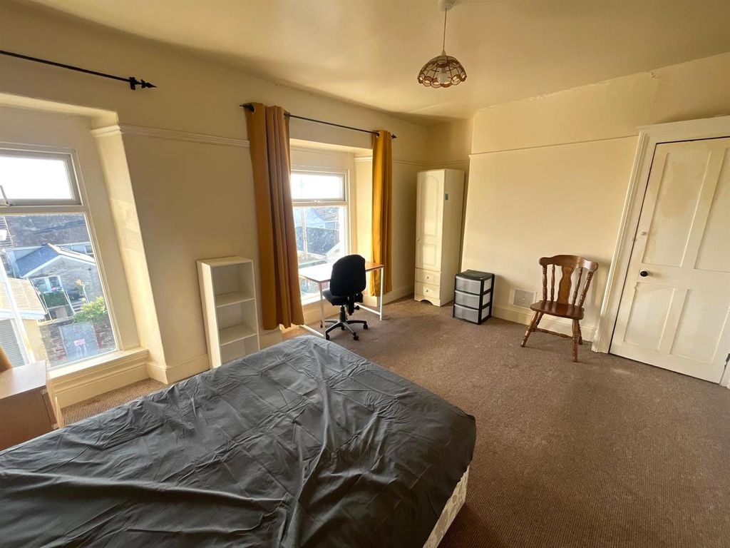 Property photo 3 of 10 Img-20251029-Wa0087.Jpg