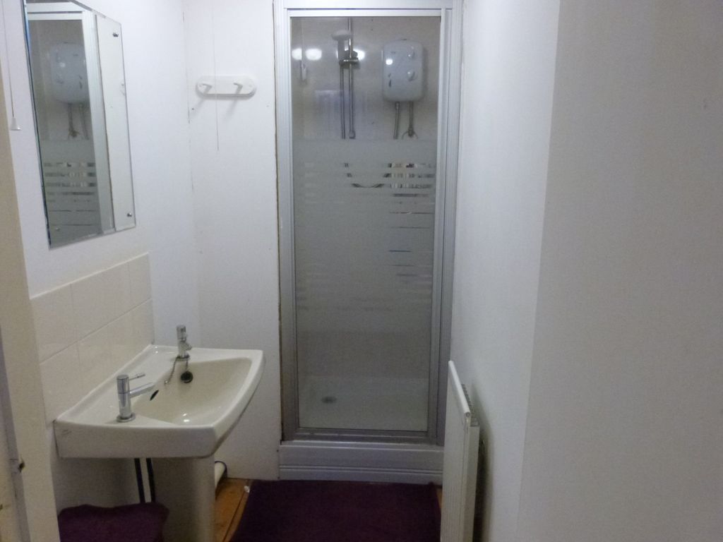 Property photo 3 of 8 Shower Room
