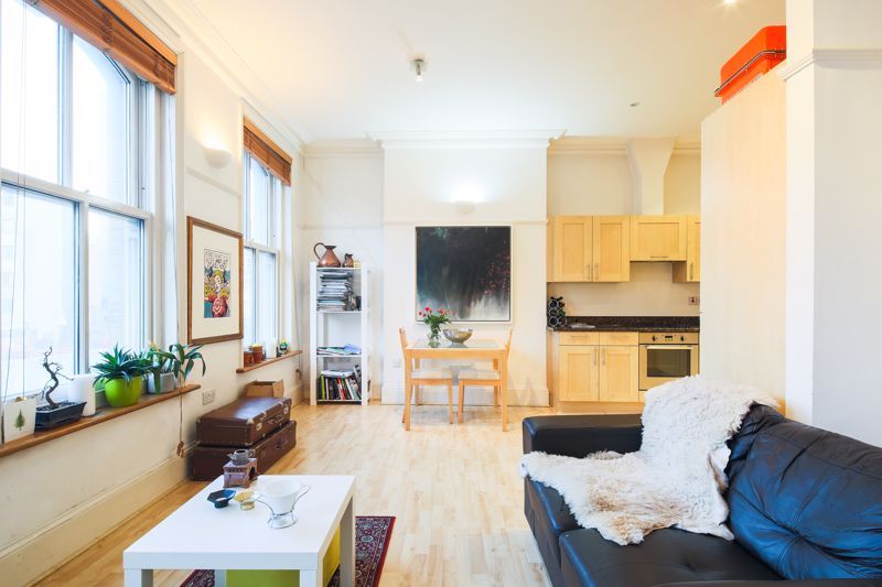 Property photo 1 of 12 Photo 7