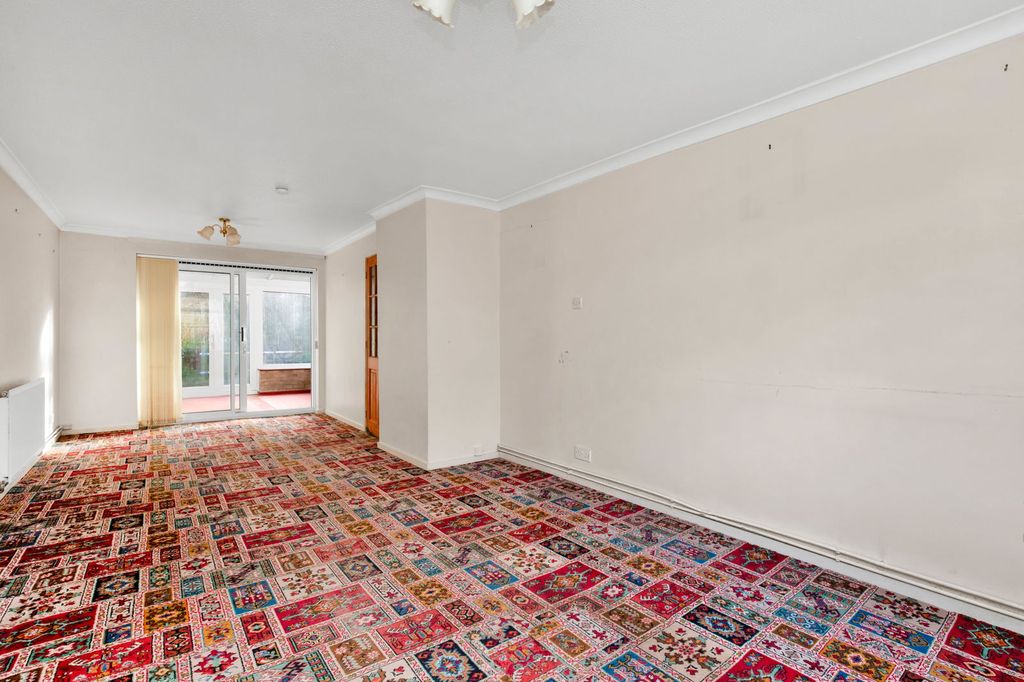 Property photo 2 of 24