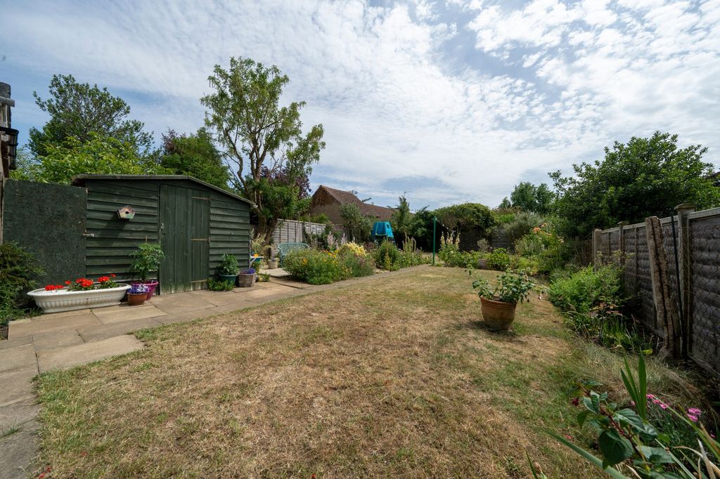 Property photo 3 of 19