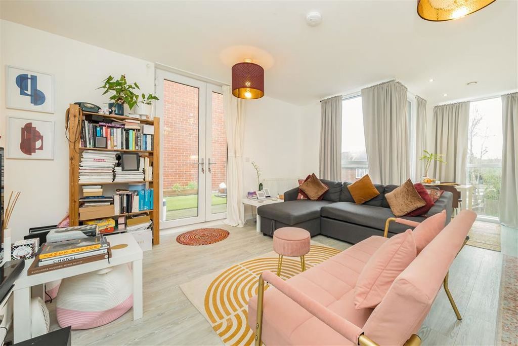 Property photo 2 of 6