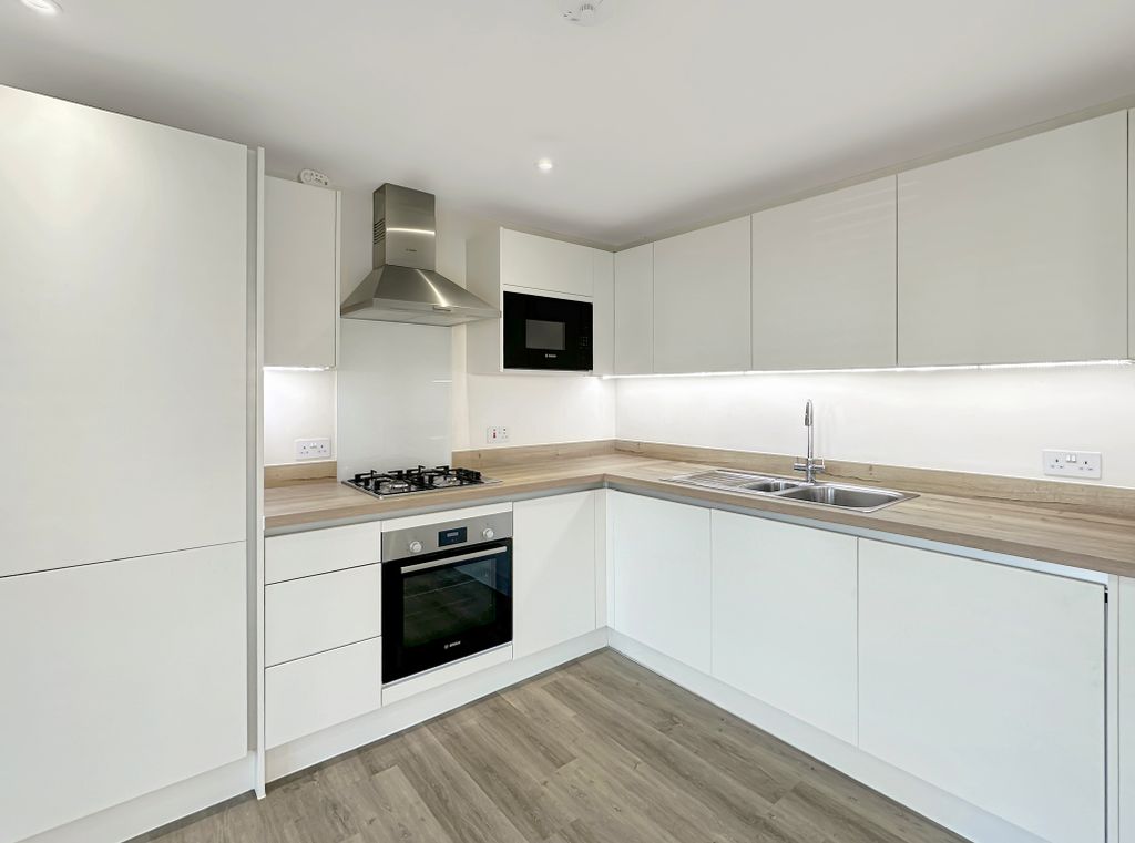 Property photo 3 of 17 F2651E21647A84Dcf0A7d344F71d1c904F53897E