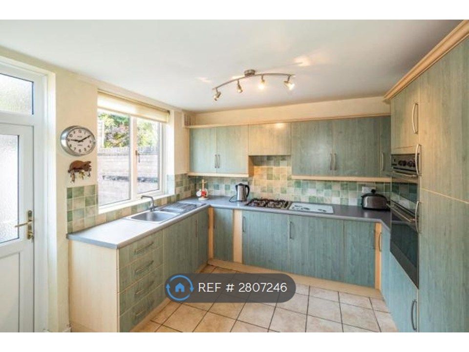 Property photo 2 of 14 Kitchen