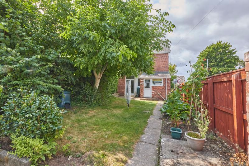 Property photo 1 of 14 Garden