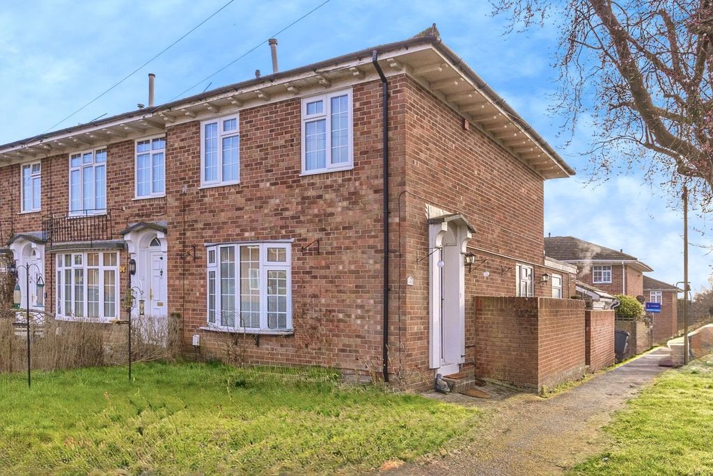 Property photo 3 of 12 Picture No. 27