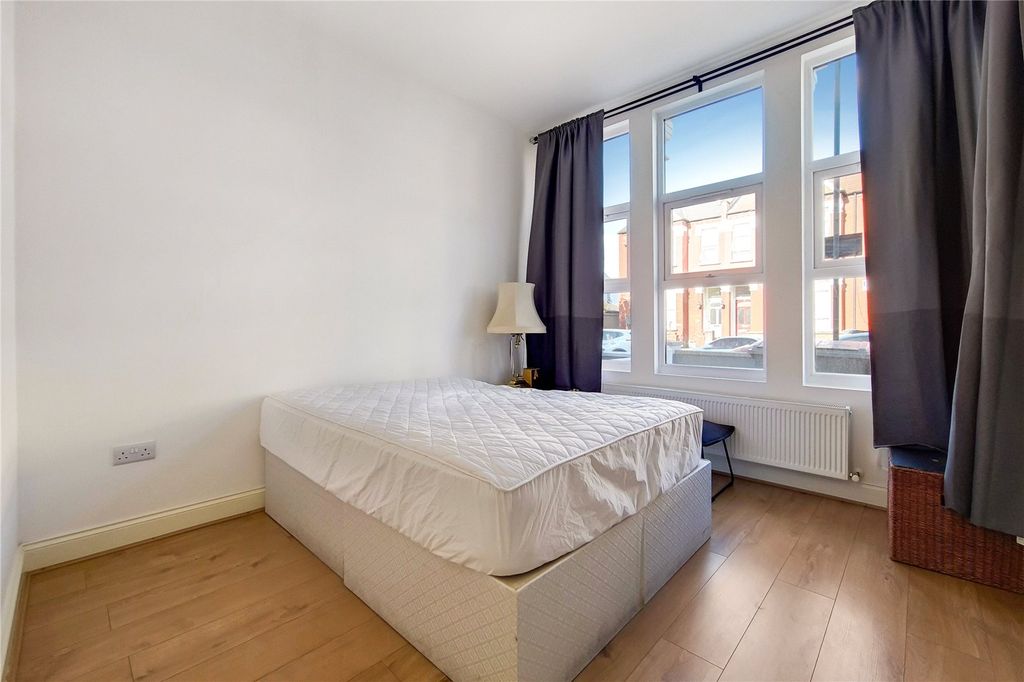 Property photo 3 of 12