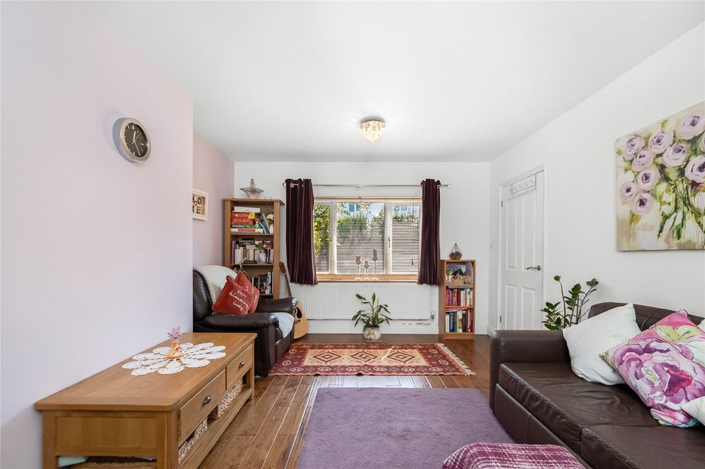 Property photo 2 of 15 Picture No. 02