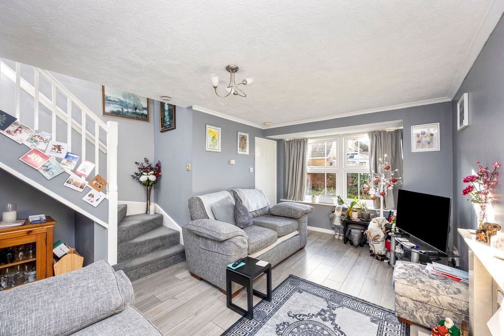 Property photo 2 of 23