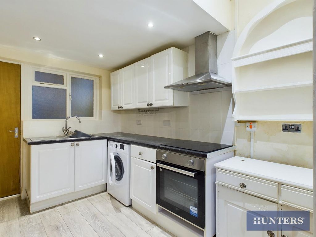 Property photo 3 of 9 Cam03407G0-Pr0144-Still003.Jpg