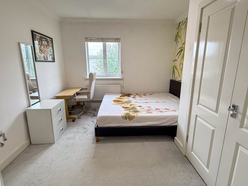 Property photo 3 of 8