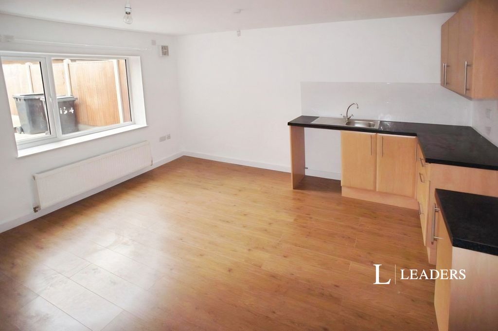 Property photo 2 of 7 Pbox-Img.Jpg