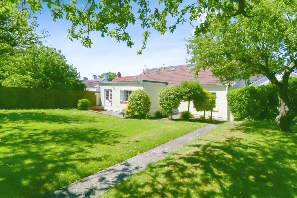 Property photo 2 of 16