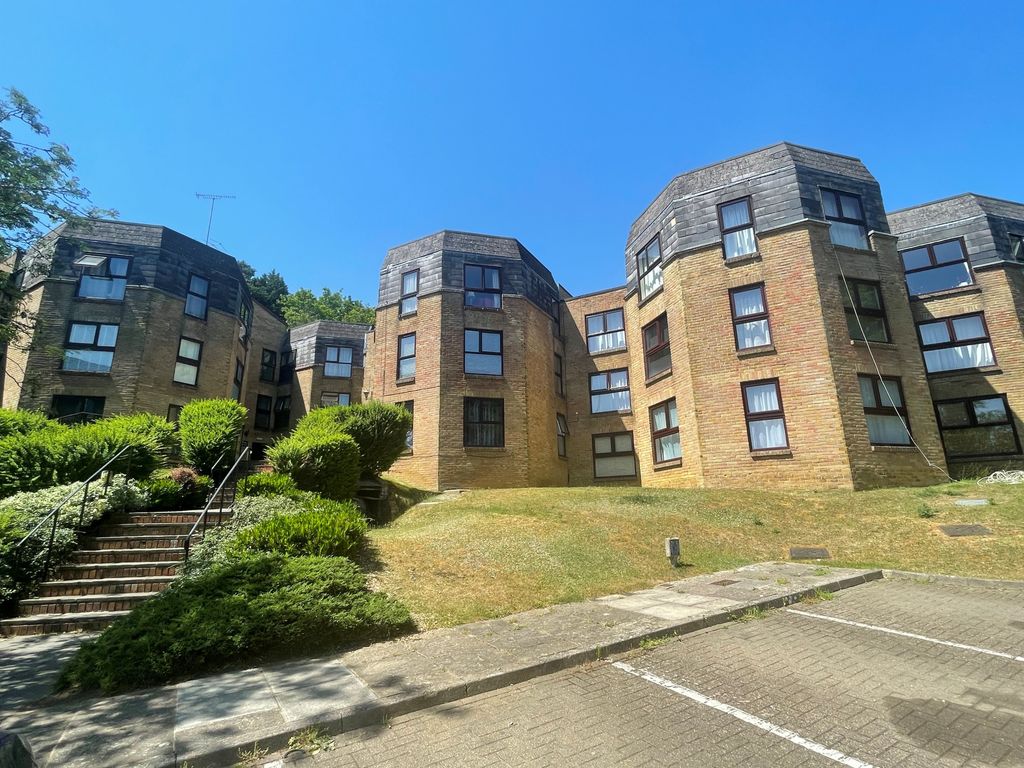 Property photo 1 of 5