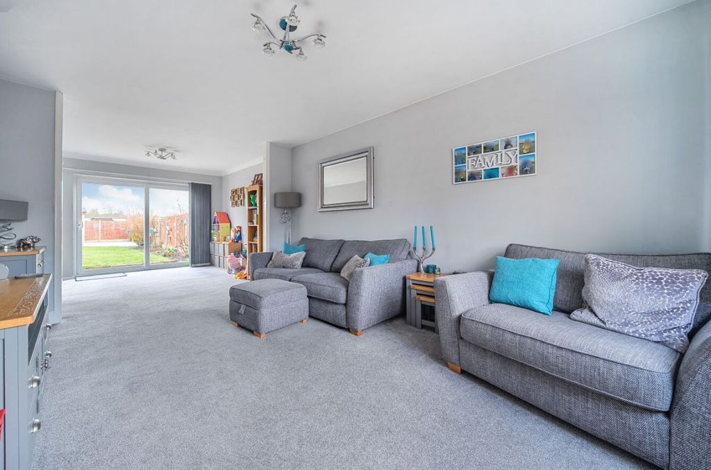 Property photo 3 of 20