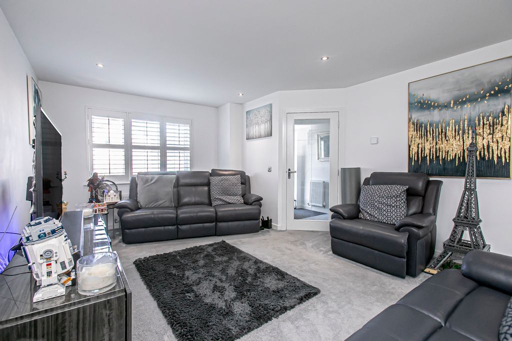 Property photo 3 of 36 Property Image 3