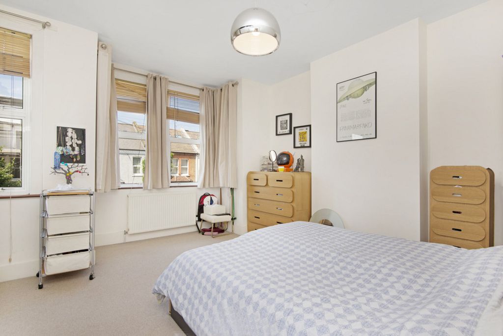 Property photo 2 of 7