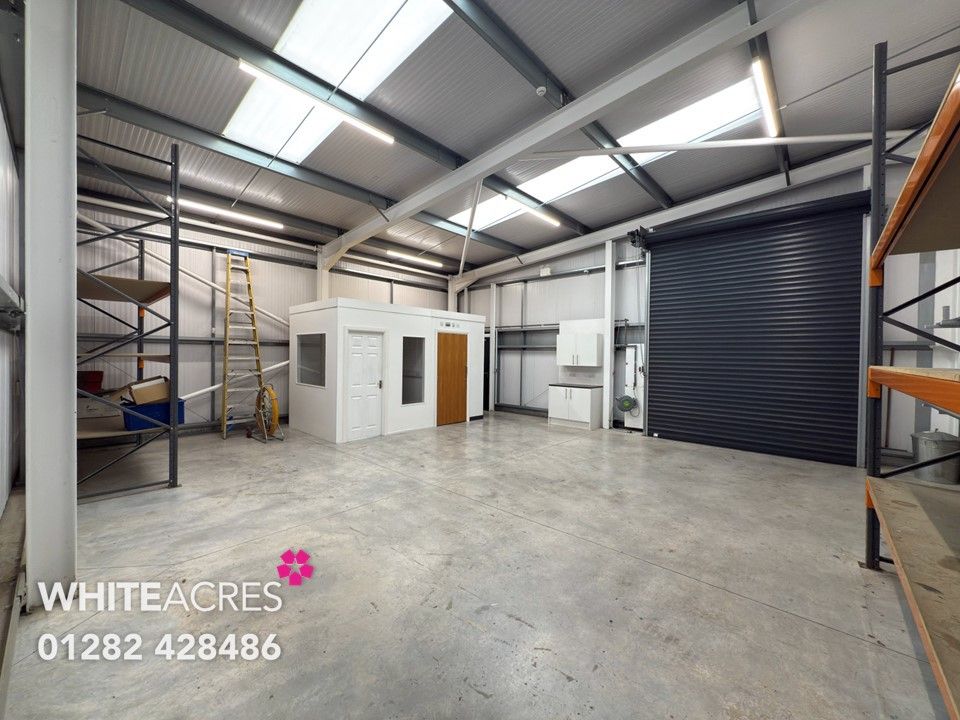 Property photo 3 of 7 Photo 12