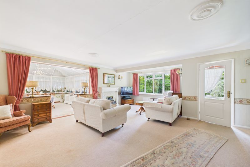 Property photo 3 of 15 Photo 12