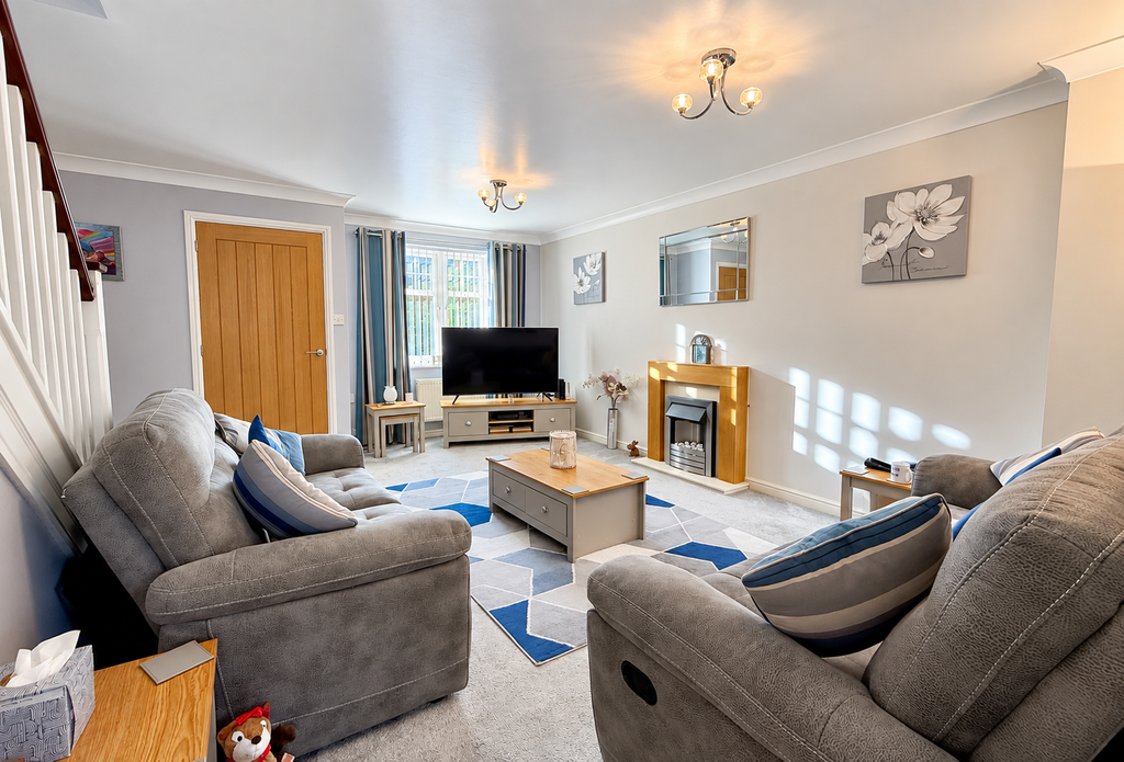 Property photo 3 of 16 5Fc9B618-5327-4C7C-9461-A9Df49C9D9Eb