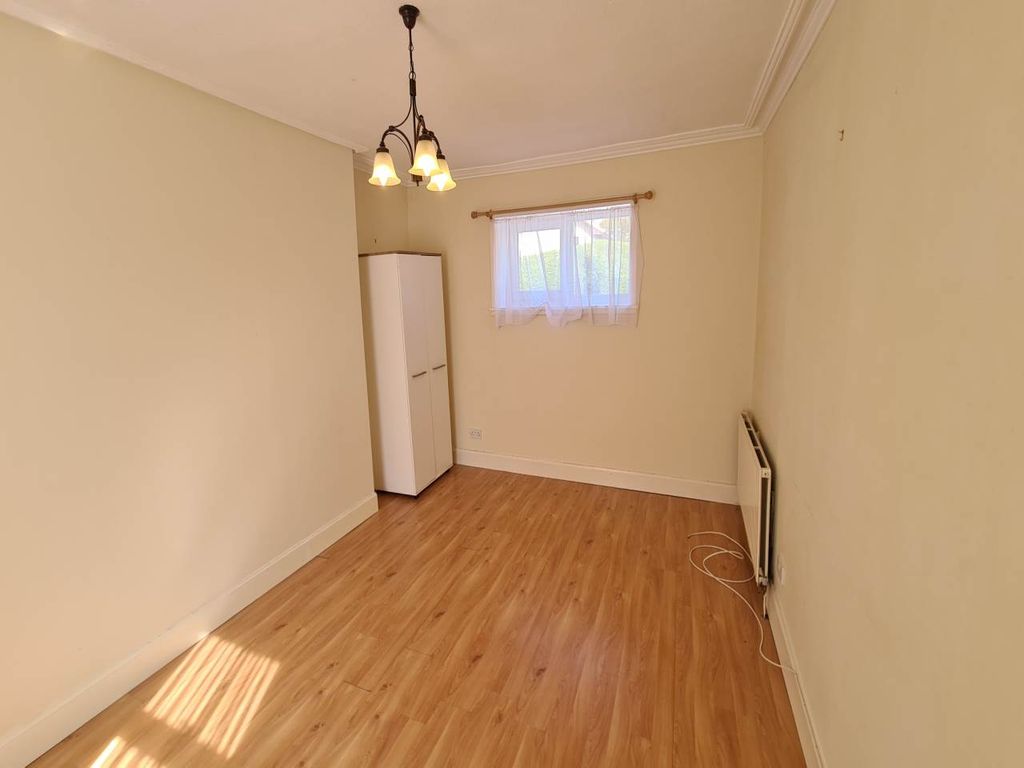 Property photo 3 of 7 20230418_110103