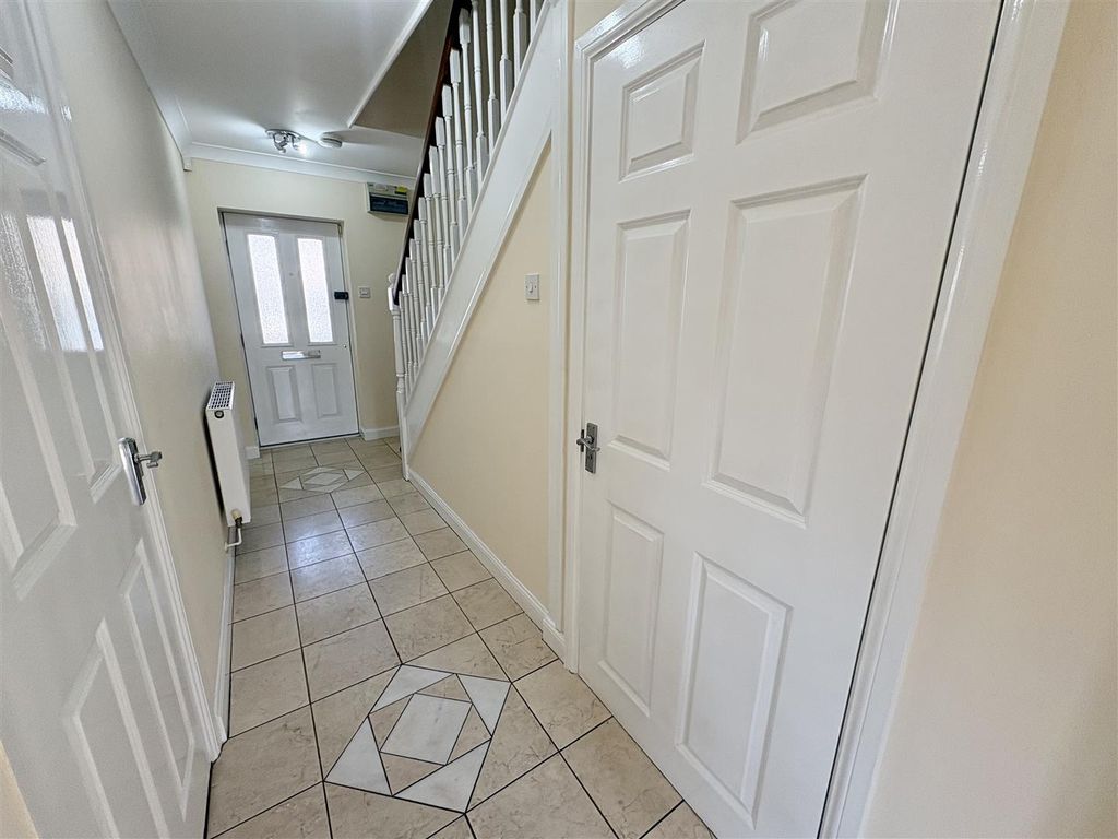 Property photo 3 of 13 Img_9962.Jpeg